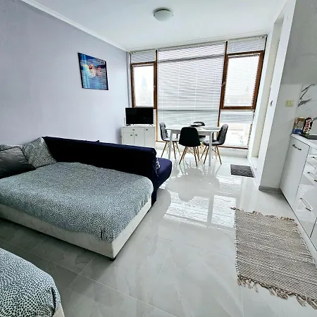Апартаменты With Balcony 300m From