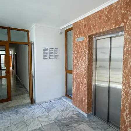 With Balcony 300m From Apartament