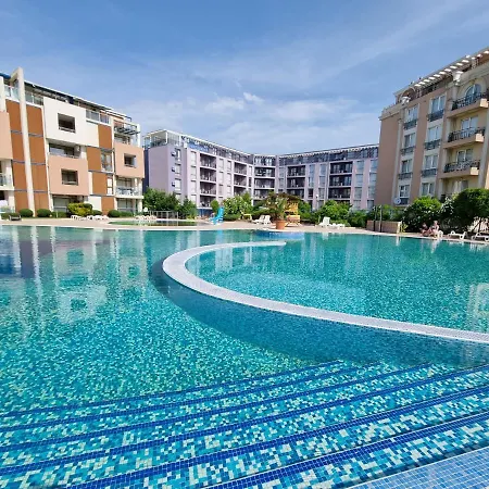 Appartement With Balcony 300m From Slantchev Briag