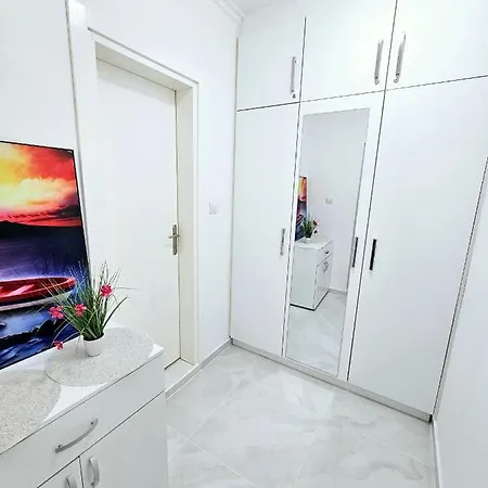 Apartament With Balcony 300m From *